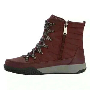 KHOMBU- NEW all weather snow ankle boots.